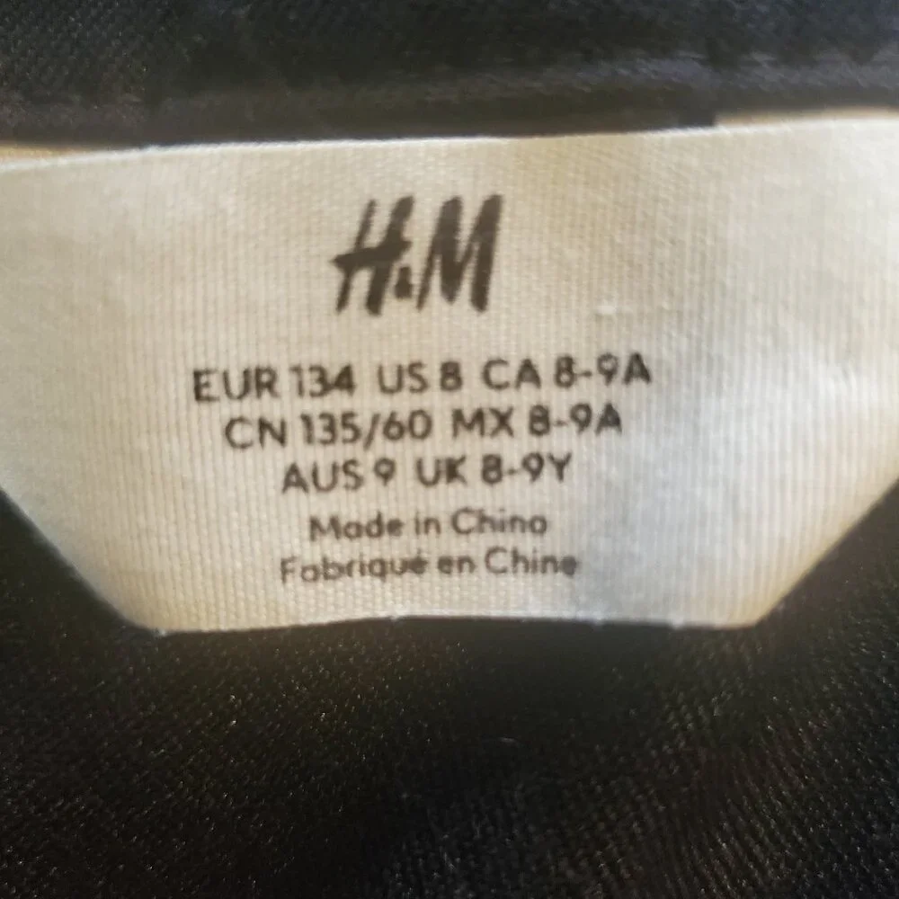 H&M Girl's Pleated Front Black Short Skirt Girl's Size 8